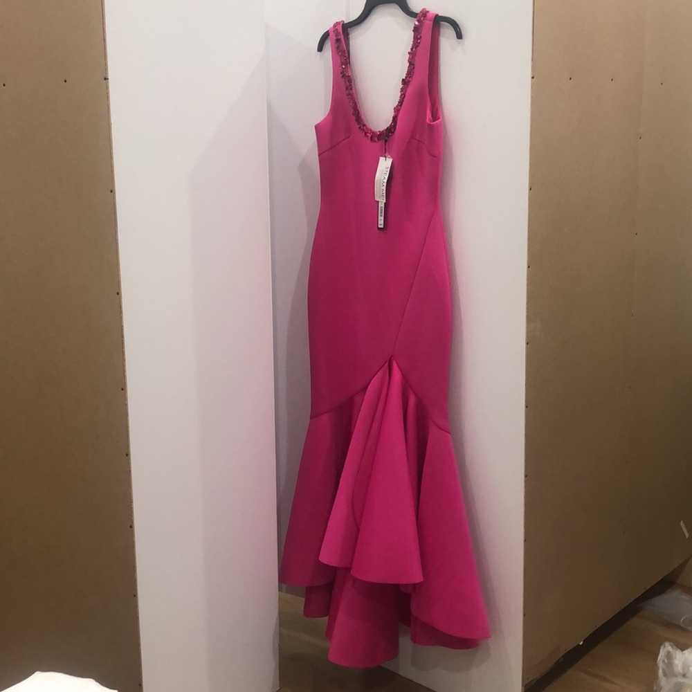 Elegant Pink Sleeveless Dress